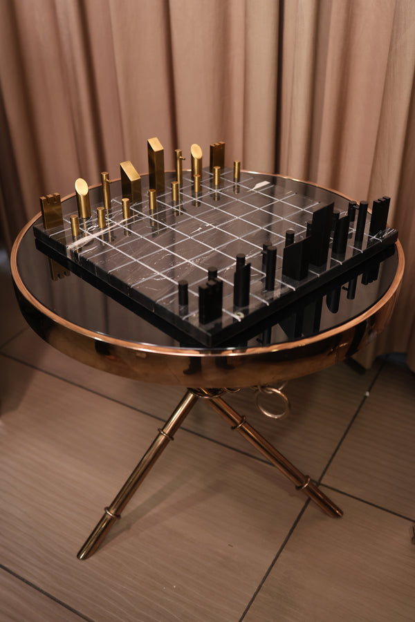 Avant-Garde Gambit
