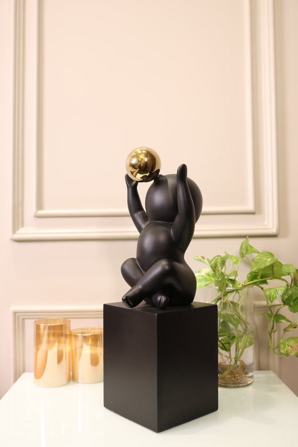 Abstract Sentinel (Black)