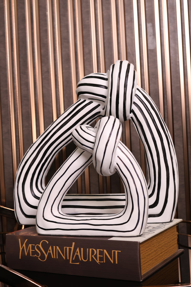 Bianco Geometric Knot Accent