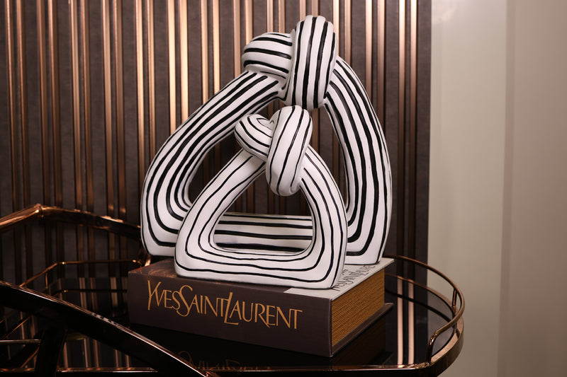 Bianco Geometric Knot Accent