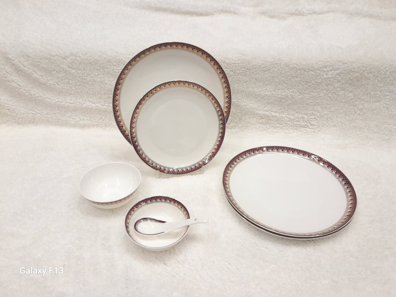 MEHROON  BORDER DESING DINNER SET