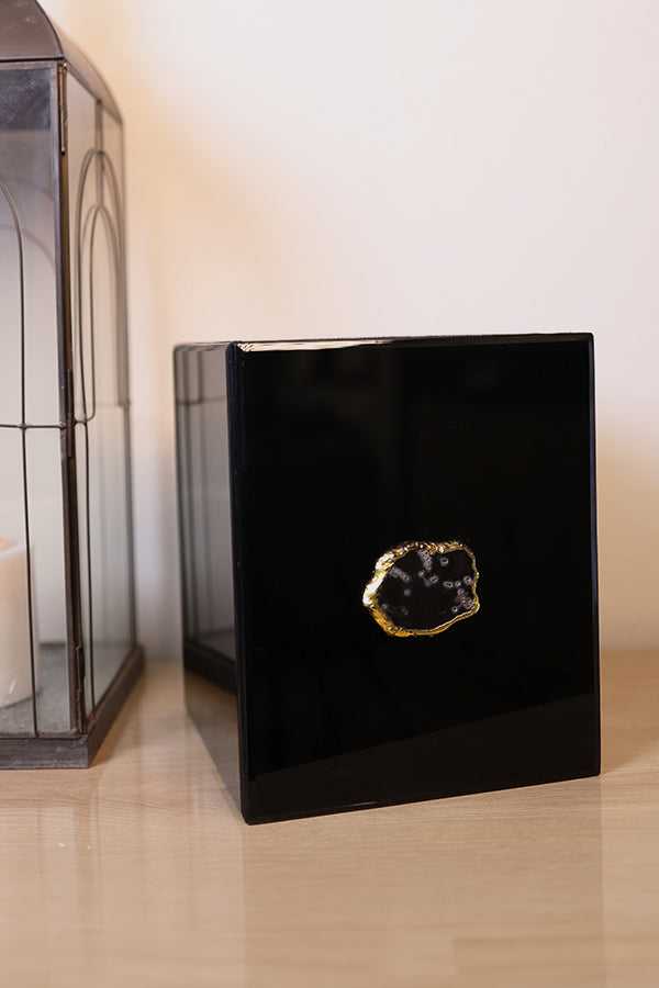 Black Agate Dustbin