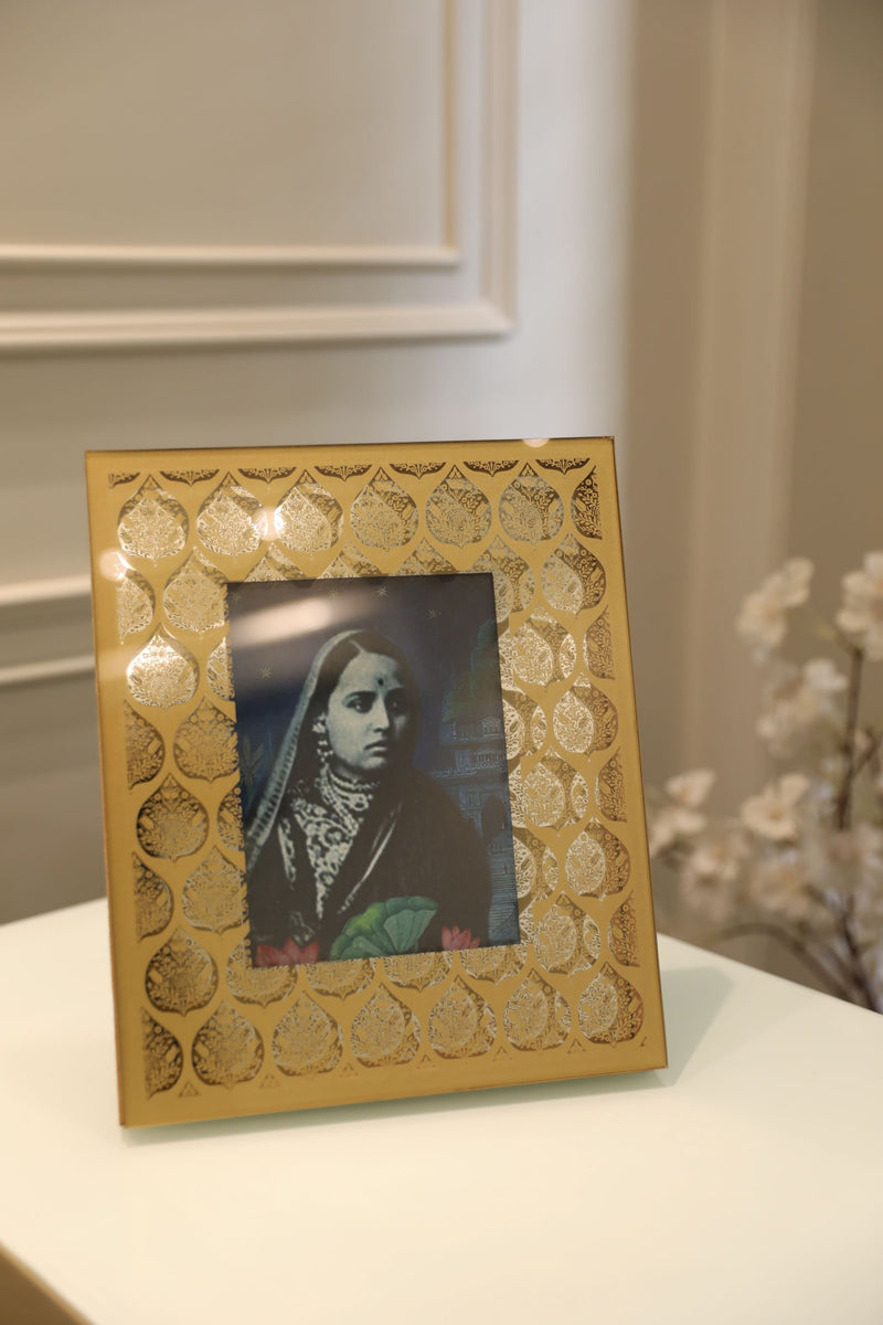 Maharani Photo Frame (Beige)