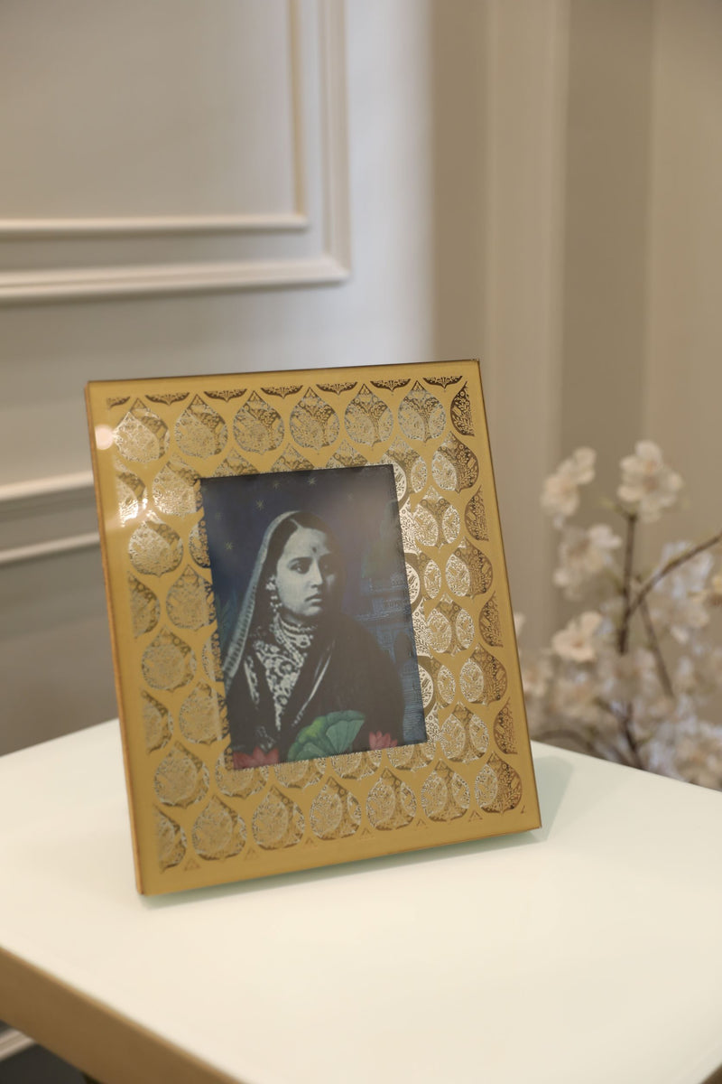 Maharani Photo Frame (Beige)