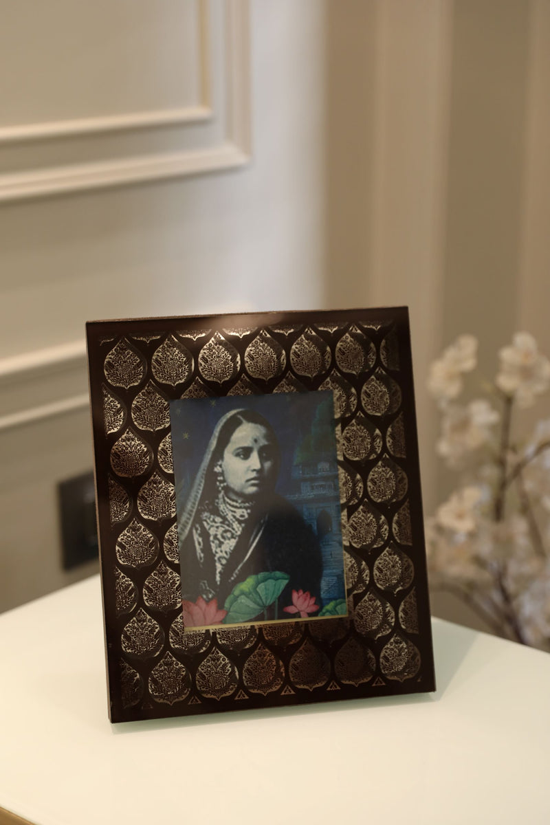 Maharani Photo Frame (Brown)
