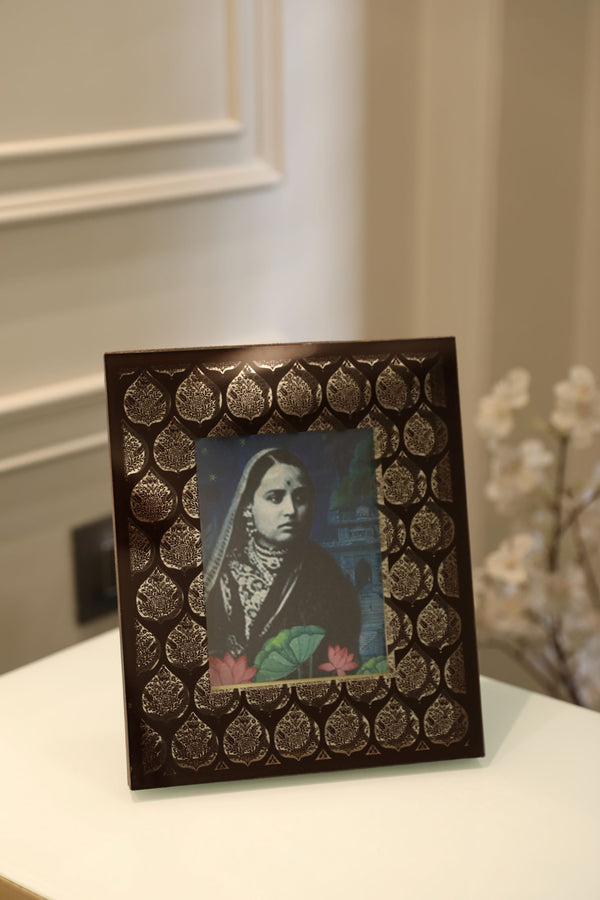 Maharani Photo Frame (Brown)