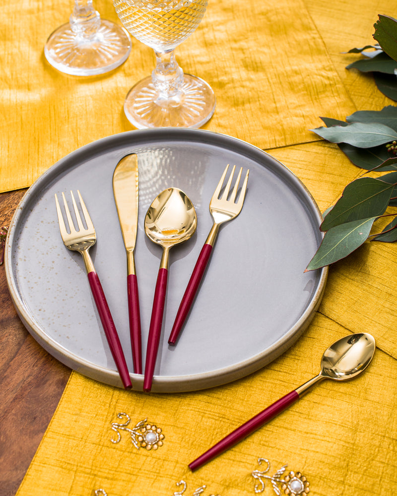 Cutlery Set of 5 pieces - Gold and Maroon