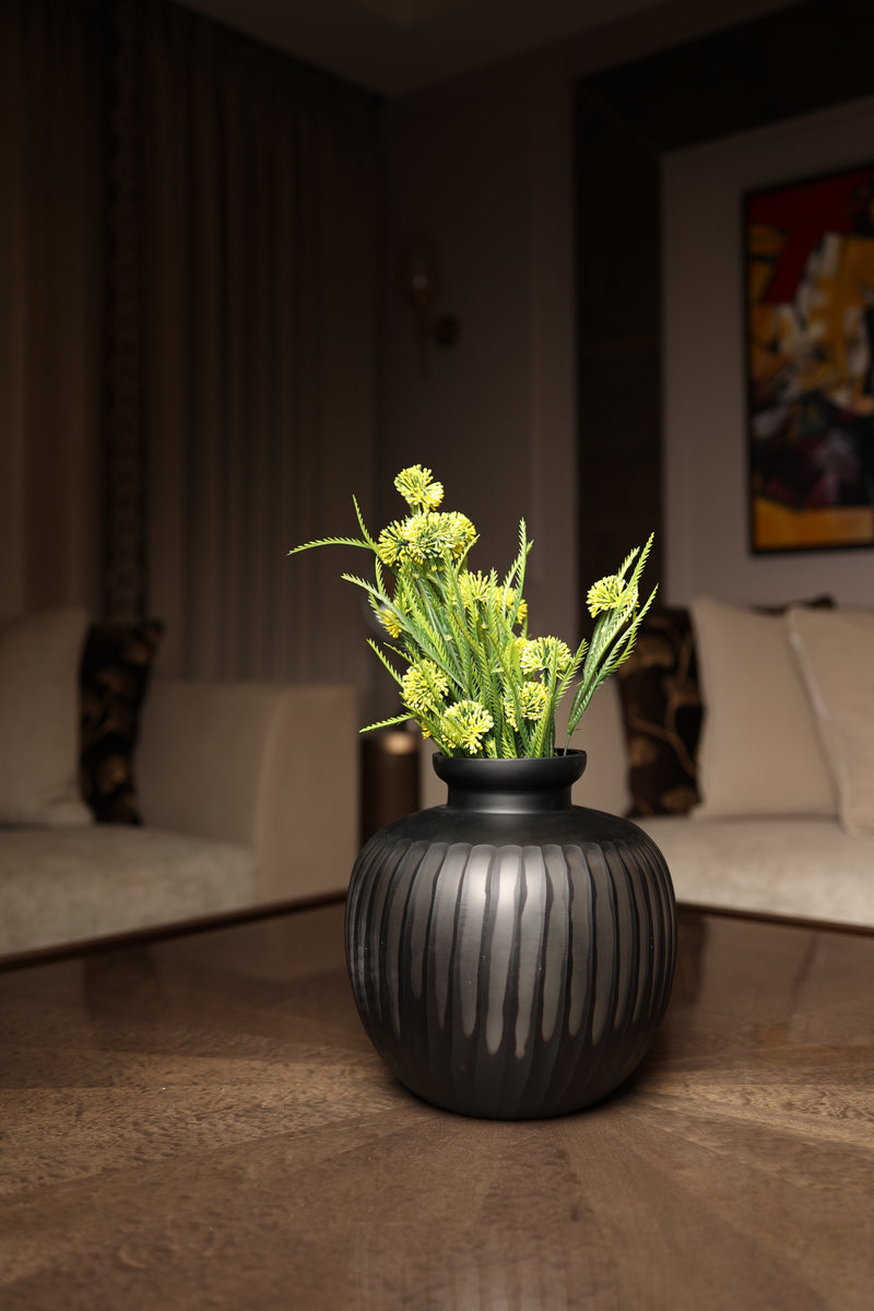 Tone on Tone Black Matki Black Vase