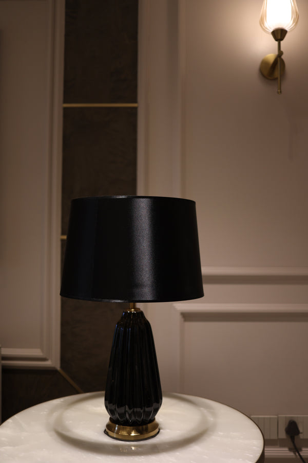 Oblique Black Glass Lamp