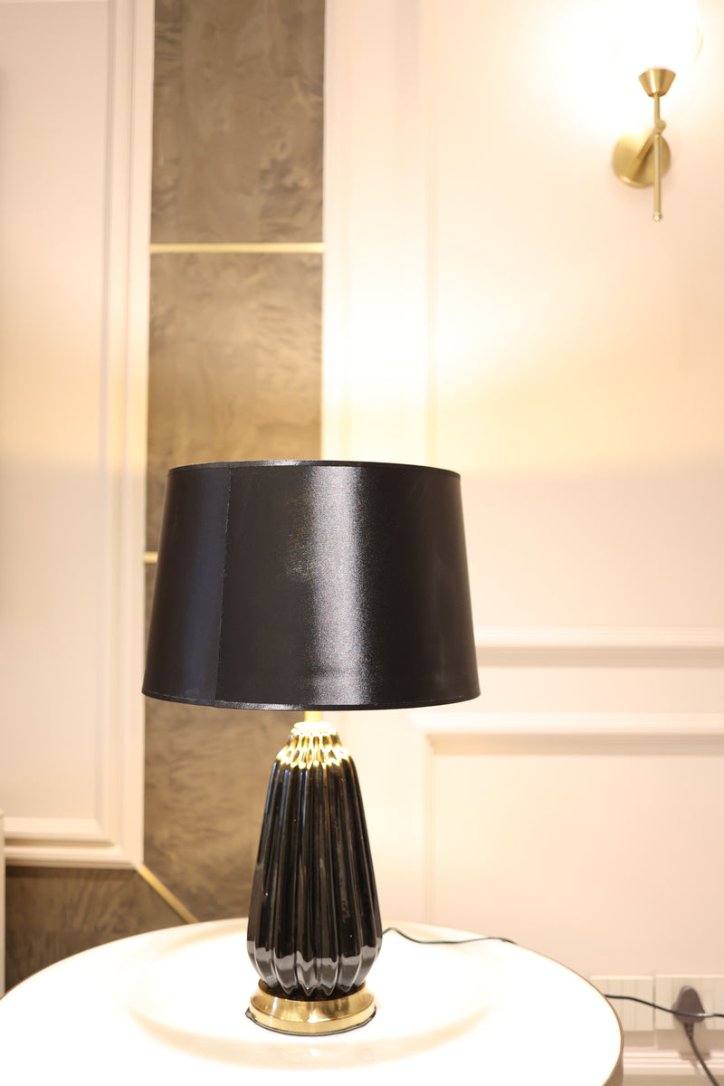 Oblique Black Glass Lamp