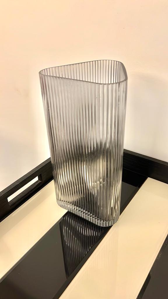 The Rigged Dynamic Vase