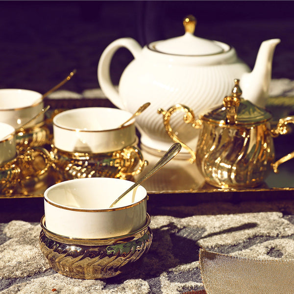 Gold plated tea set with kettle